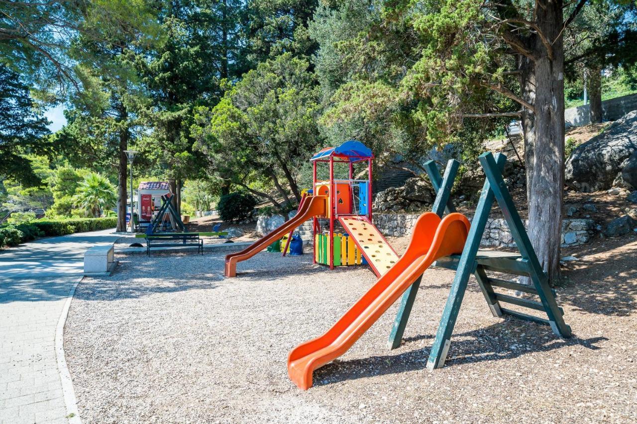 מליני Villa Marija Adriatic מראה חיצוני תמונה