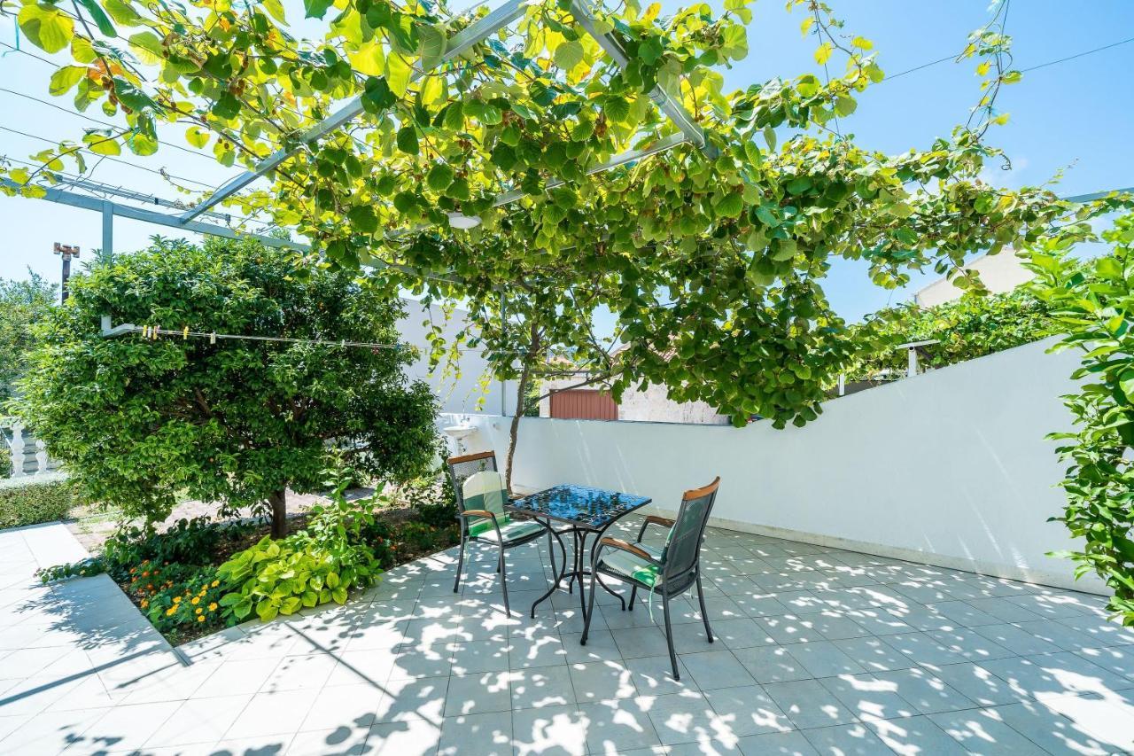 מליני Villa Marija Adriatic מראה חיצוני תמונה