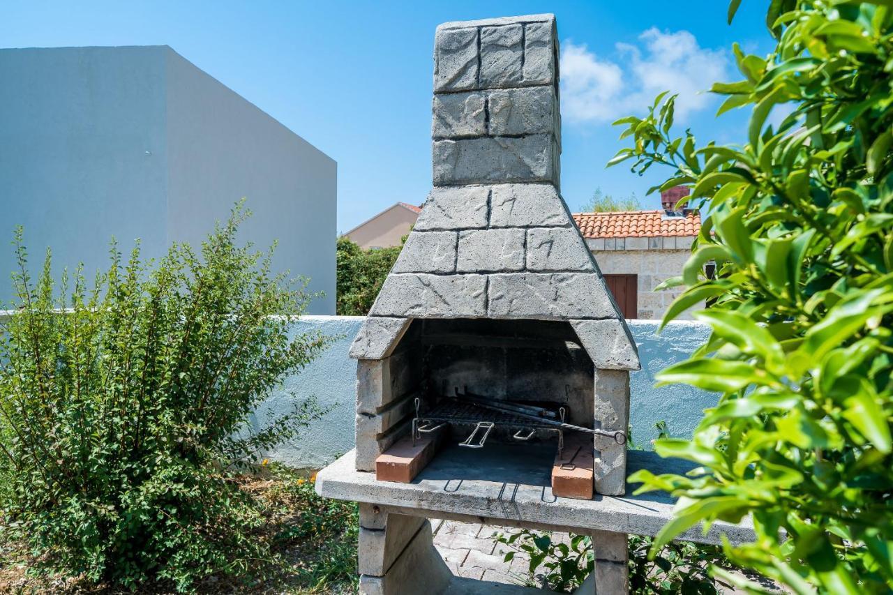 מליני Villa Marija Adriatic מראה חיצוני תמונה